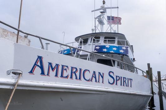 DESTINATIONS / Destin FL - Charter Fishing Boat in Destin Harbor